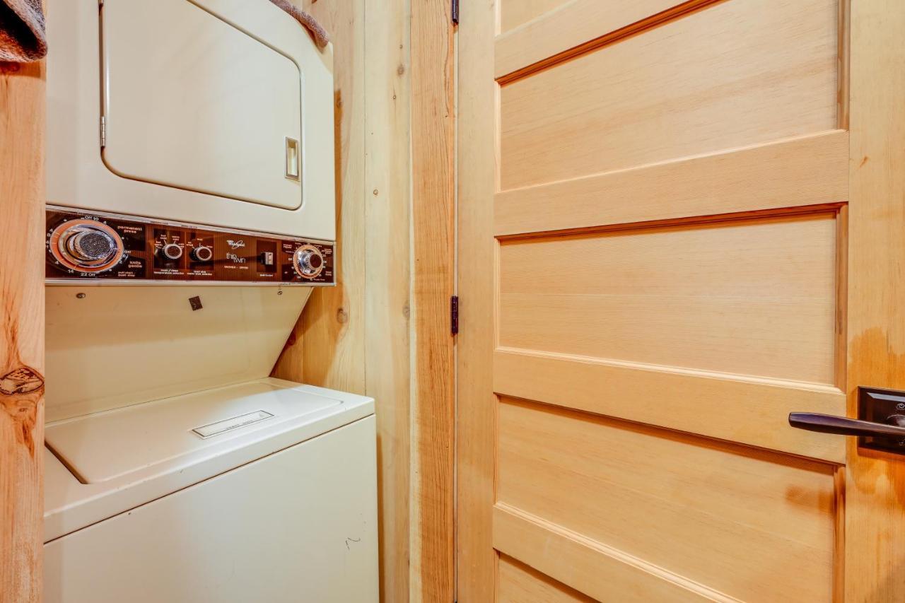 Enchanting Creekside Cabin Near Kings Canyon Park! Badger Eksteriør billede