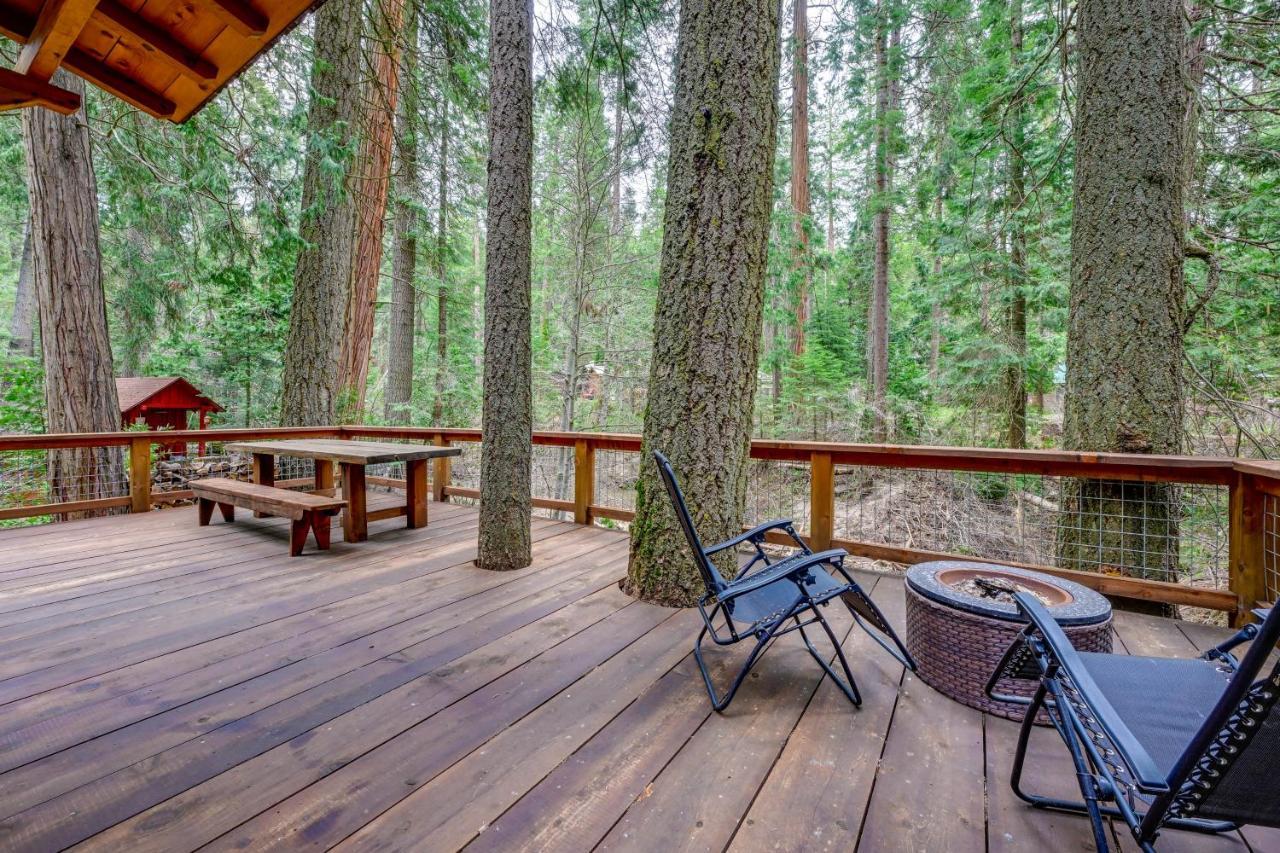 Enchanting Creekside Cabin Near Kings Canyon Park! Badger Eksteriør billede