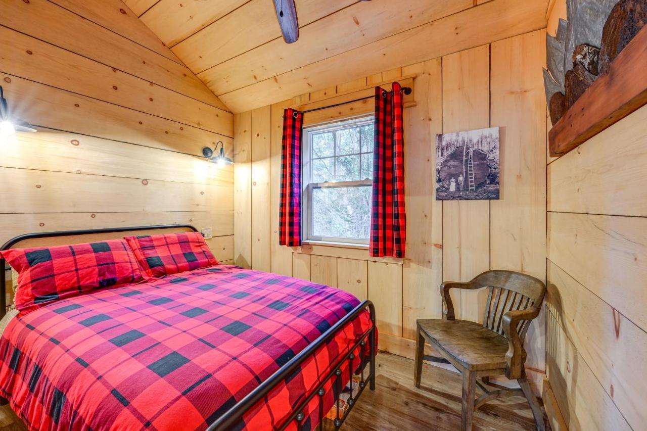 Enchanting Creekside Cabin Near Kings Canyon Park! Badger Eksteriør billede