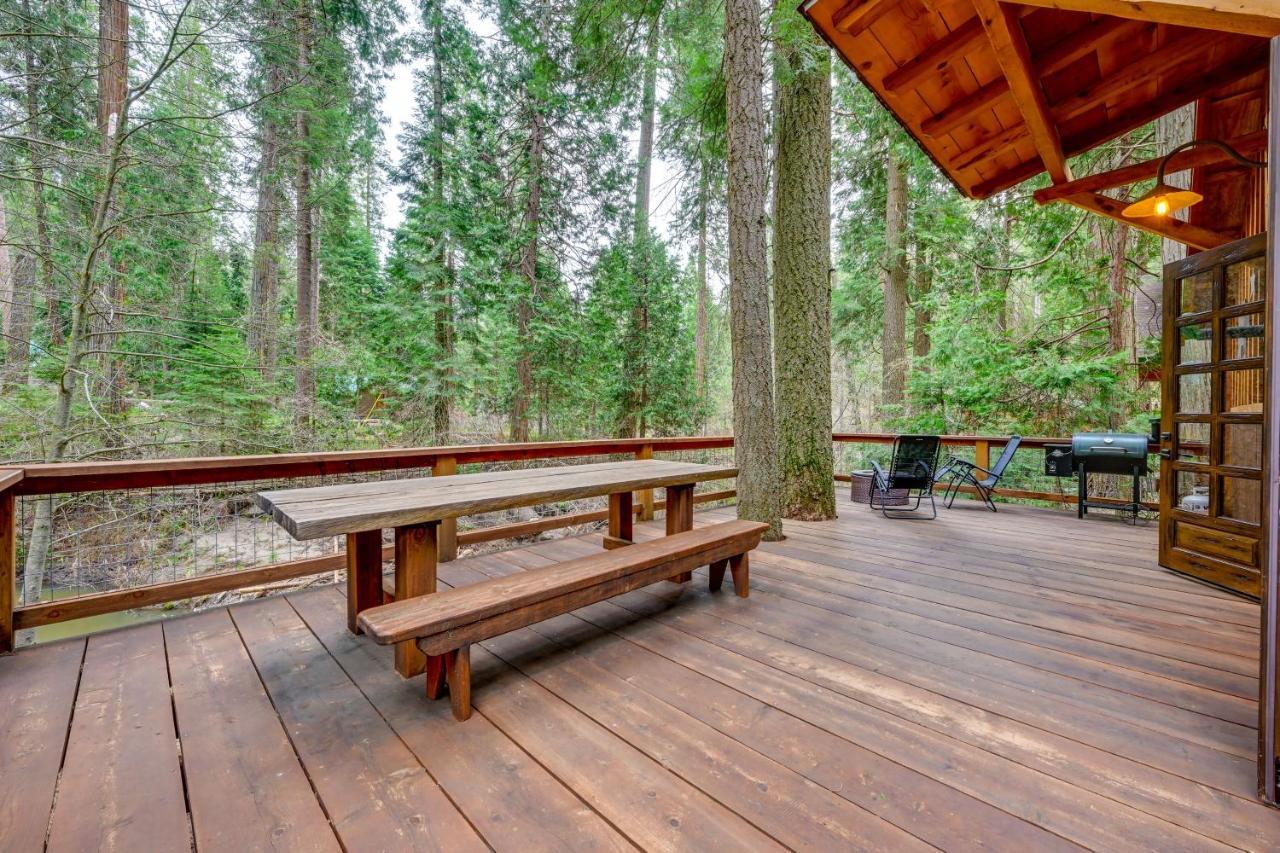 Enchanting Creekside Cabin Near Kings Canyon Park! Badger Eksteriør billede