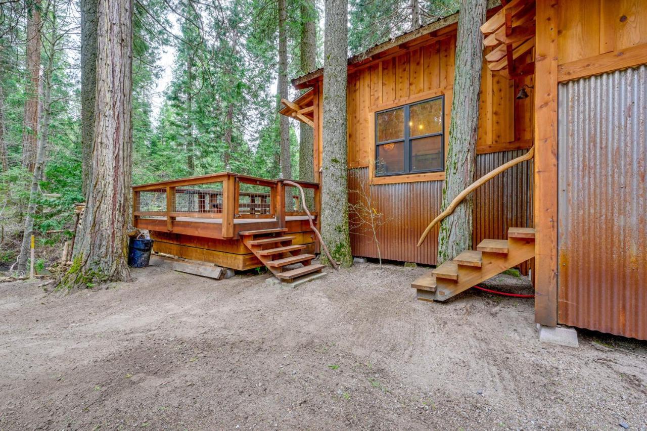 Enchanting Creekside Cabin Near Kings Canyon Park! Badger Eksteriør billede