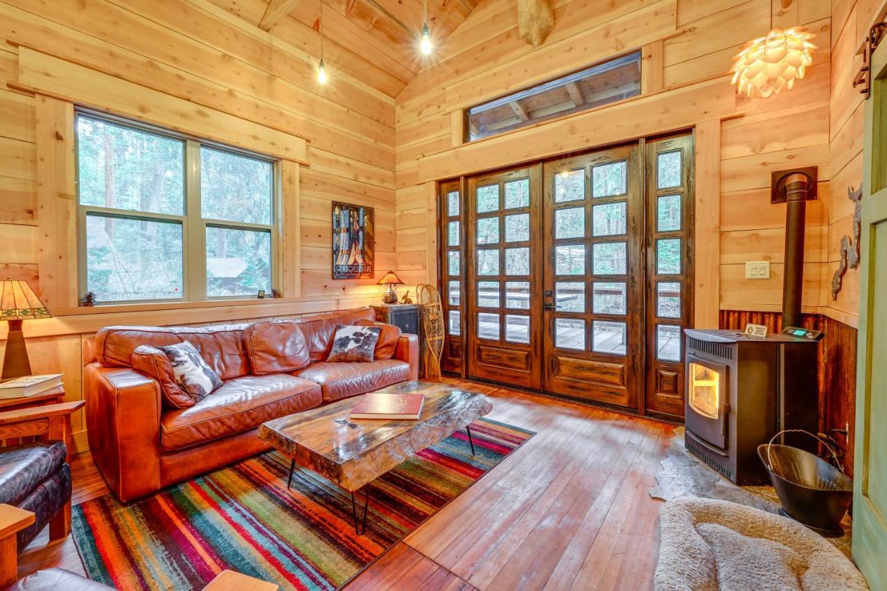 Enchanting Creekside Cabin Near Kings Canyon Park! Badger Eksteriør billede